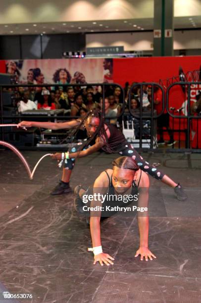 Dancing Ropers 267 Ropers Stock Photos, High-Res Pictures, and Images - Getty Images