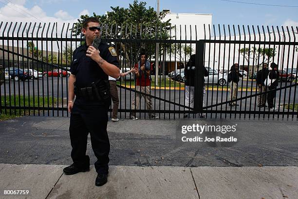 Miami Edison Riot 296 Edison Schools Stock Photos, High-Res Pictures, and Images - Getty ...
