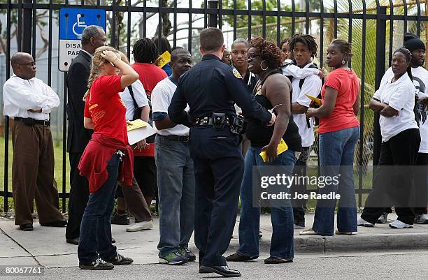 Miami Edison Riot 29 Miami Edison Senior High School Stock Photos, High-Res Pictures, and ...
