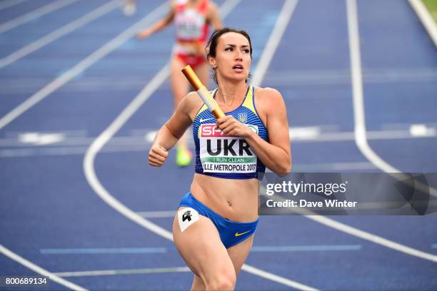 Yelizaveta Bryzgina runs the anchor leg during the European Athletics Team Championships Super League at Grand Stade Lille Mtropole on June 24, 2017...