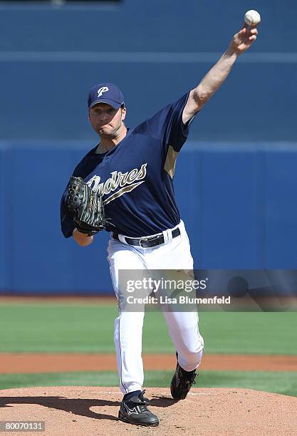 Shawn Estes of the San Diego Padres pitches during the game against the Kansas City Royals at Peoria Sports Complex February 29, 2008 in Peoria,...