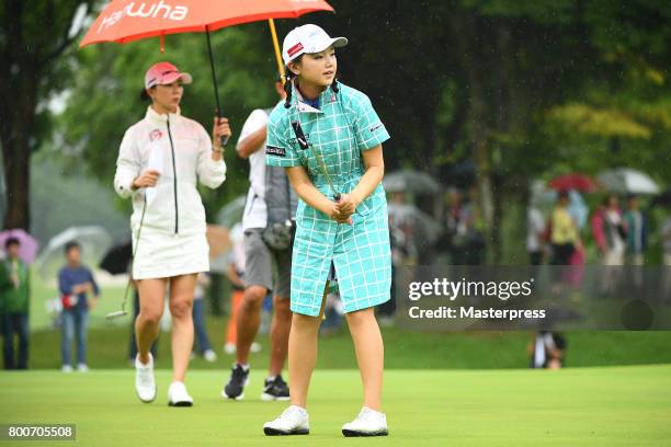 Yuting Seki of China putts during the final round of the Earth Mondamin Cup at the Camellia Hills Country Club on June 25, 2017 in Sodegaura, Japan.