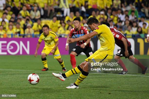 Cristiano of Kashiwa Reysol converts the penalty to score the opening goal during the J.League J1 match between Kashiwa Reysol and Consadole Sapporo...