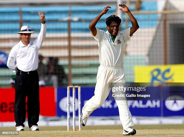 Bangladesh Rofik 496 Bangladesh Rafique Photos & High Res Pictures - Getty Images