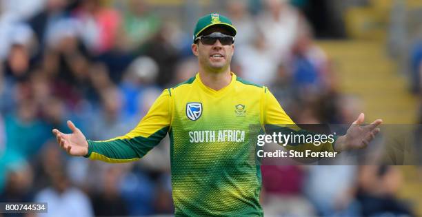 South Africa captain AB de Villiers reacts during the 3rd NatWest T20 International between England and South Africa at SWALEC Stadium on June 25,...