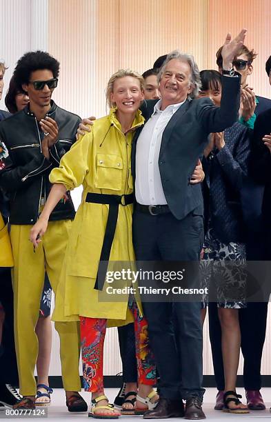 British designer Paul Smith acknowledges the audience at the end of the Paul Smith Menswear Spring/Summer 2018 show as part of Paris Fashion Week on...