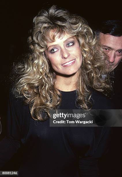 Farray F 71 fotos e imágenes de alta resolución de Farrah Fawcett 1981 - Getty ...