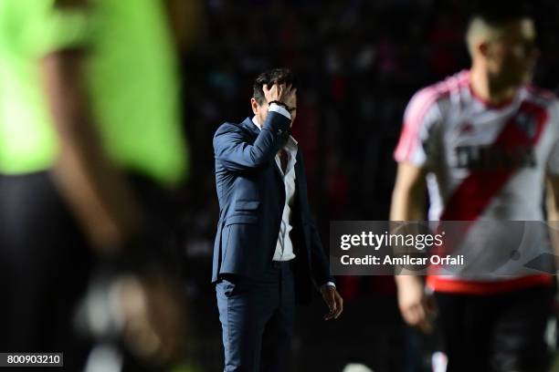 Eduardo Dominguez, coach of Colon reacts during a match between Colon and River Plate as part of Torneo Primera Division 2016/17 at Brigadier Lopez...