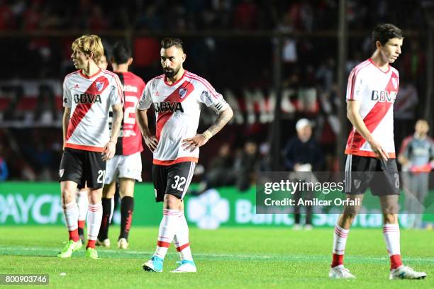 Players of River Plate leave the field after a match between Colon and River Plate as part of Torneo Primera Division 2016/17 at Brigadier Lopez...