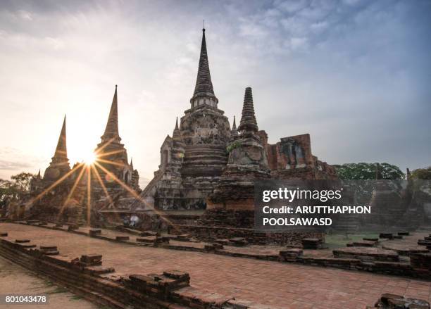 ayutthaya historical park, unesco world heritage site , wat phra si sanphet - ayuthaya imagens e fotografias de stock