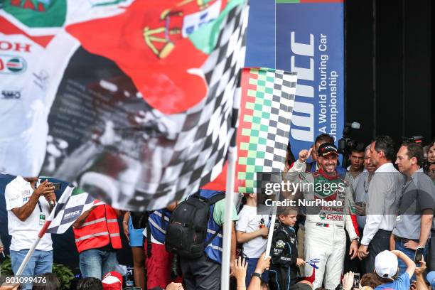 Third place and ROB HUFF during Podium ceremony of the Race 2 of FIA WTCC 2017 World Touring Car Championship Race of Portugal, Vila Real, June 25,...