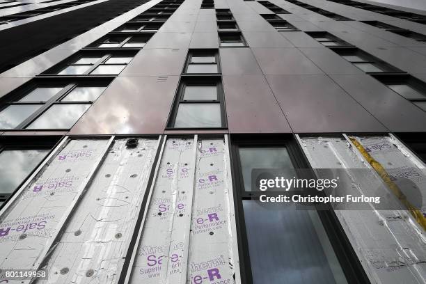 Cladding Removal Work Cladding Removal Photos and Premium High Res Pictures - Getty Images