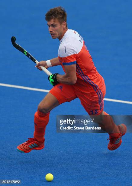Sander de Wijn of the Netherlands in action during the final match between Argentina and the Netherlands on day nine of the Hero Hockey World League...