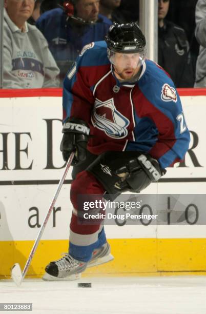 Peter Forsberg of the Colorado Avalanche controls the puck against the Vancouver Canucks at the Pepsi Center March 4, 2008 in Denver, Colorado.