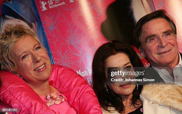 Director Doris Doerrie, actress Hannelore Elsner and actor Elmar Wepper attend the "Kirschblueten Hanami" premiere on March 6, 2008 in Munich,...