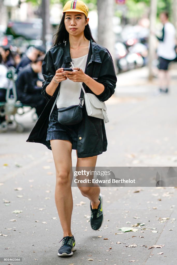 Street Style - Paris Fashion Week - Menswear Spring/Summer 2018 : Day Five
