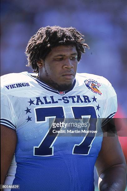Minnesota Vikings tackle Korey Stringer of the NFC daydreams on the sideline against the AFC in the 2001 NFL Pro Bowl at Aloha Stadium on February 4,...