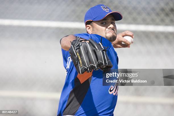 Johan Santana of the New York Mets works out during Spring Training at Mets Stadium on February 20, 2008 in Port St. Lucie, Florida.