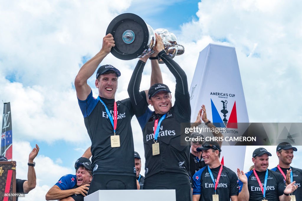 US-SAILING-AMERICA'S CUP-TROPHY