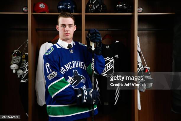 Kole Lind, 33rd overall pick of the Vancouver Canucks, poses for a portrait during the 2017 NHL Draft at United Center on June 24, 2017 in Chicago,...