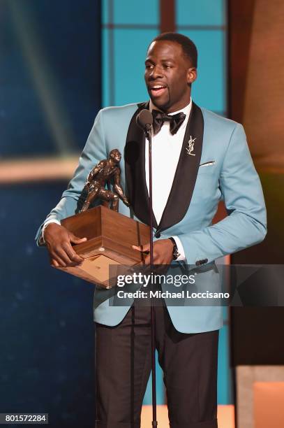 Defensive Player of The Year, Draymond Green speaks on stage during the 2017 NBA Awards Live On TNT on June 26, 2017 in New York City. 27111_001