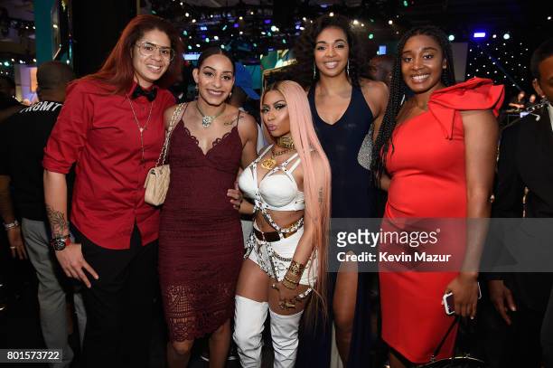 Nicki Minaj poses during the 2017 NBA Awards Live on TNT on June 26, 2017 in New York, New York. 27111_002