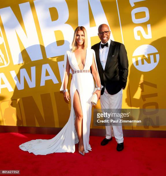 Gwendolyn Osborne and Kenny Smith attend the 2017 NBA Awards at Basketball City - Pier 36 - South Street on June 26, 2017 in New York City.