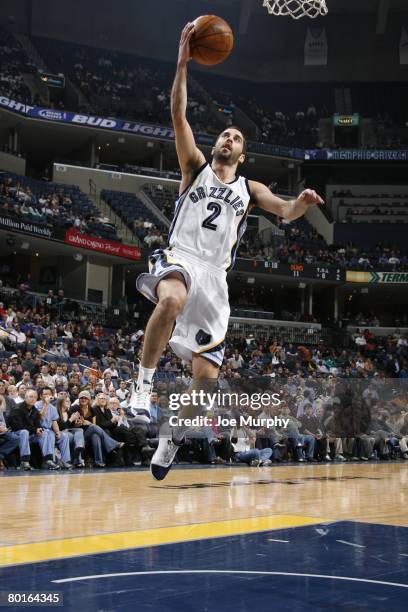 Juan Carlos Navarro of the Memphis Grizzlies goes up for the shot during the NBA game against the Phoenix Suns on February 26, 2008 at FedExForum in...