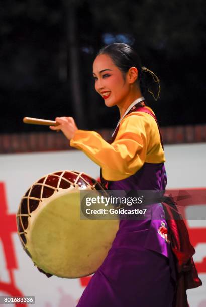 traditional culture of korea - traditional korean house stock pictures, royalty-free photos & images