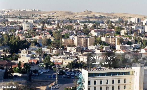 the town of beersheba, the "capital of the negev", at the outskirts of the desert - beersheba stock pictures, royalty-free photos & images