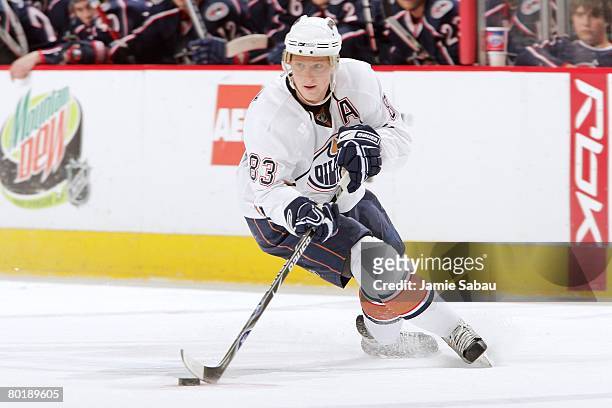 Ales Hemsky of the Edmonton Oilers skates with the puck against the Columbus Blue Jackets on March 7, 2008 at Nationwide Arena in Columbus, Ohio.