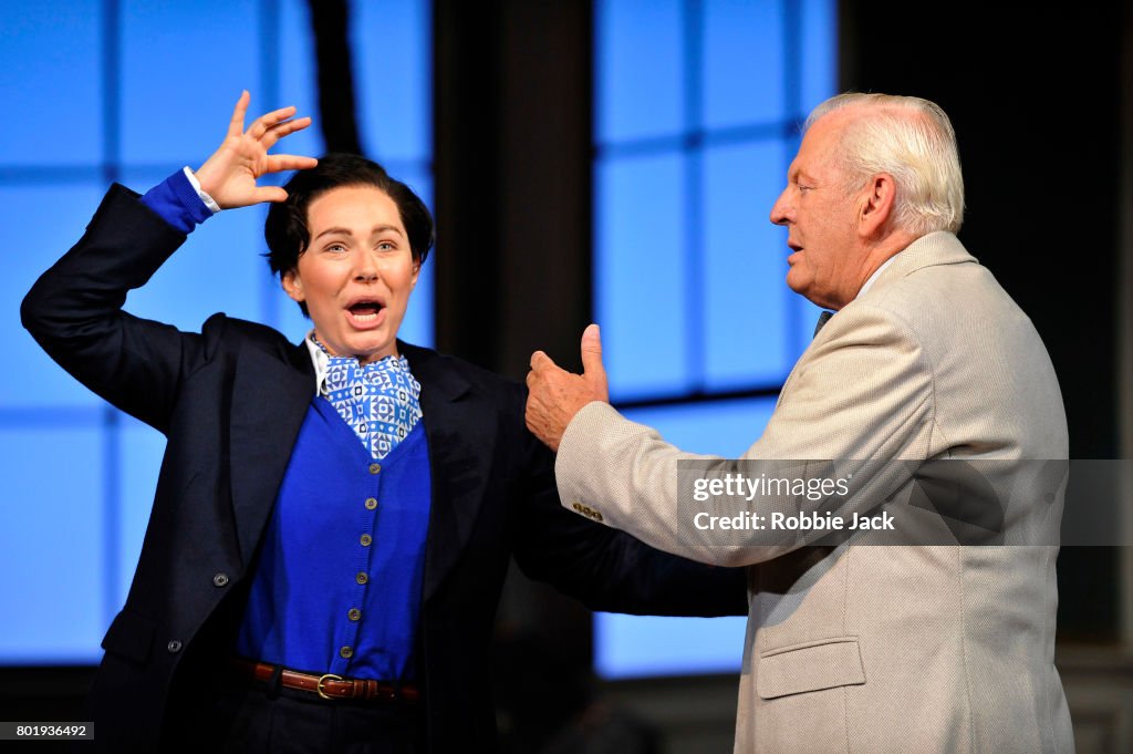 Glyndebourne's Production Of Richard Strauss's Ariadne Auf Naxos At Glyndebourne