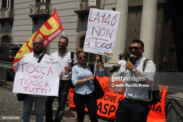 Napoli protests in front of the Prefecture "Negato il diritto di sciopero". "La 148 non si tocca", this is written on one of the posters that the...