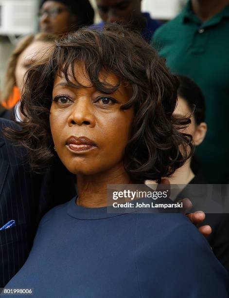 Alfre Woodward attends a press conference for retrial motion filed for Jon Adrian Velazquez on June 27, 2017 in New York City.