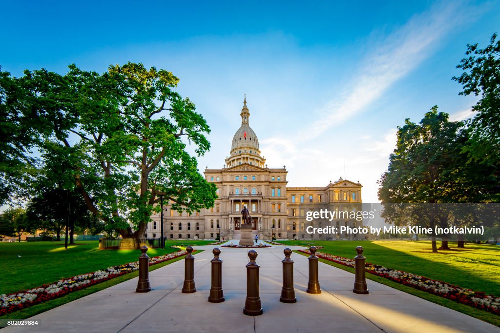 Front view Michigan State Capitol Building - sunset