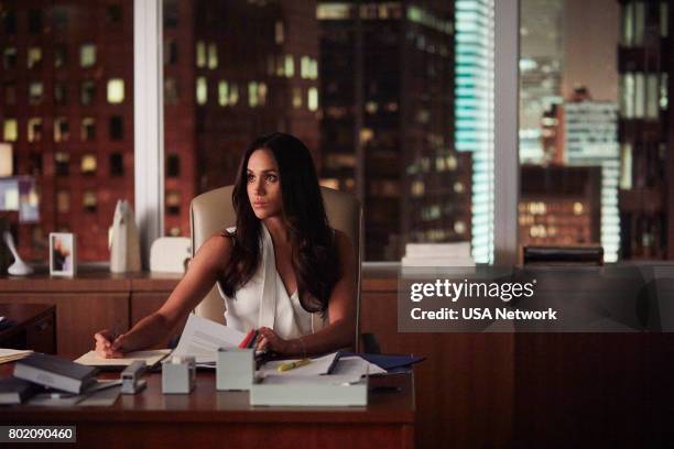 The Statue" Episode 702 -- Pictured: Meghan Markle as Rachel Zane --