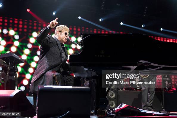 Elton John Performs In Cologne Elton John Performs In Cologne