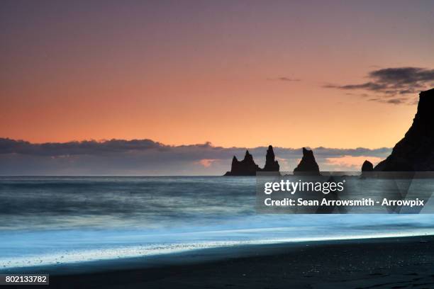 reynisdrangar sea stacks - vik stock pictures, royalty-free photos & images