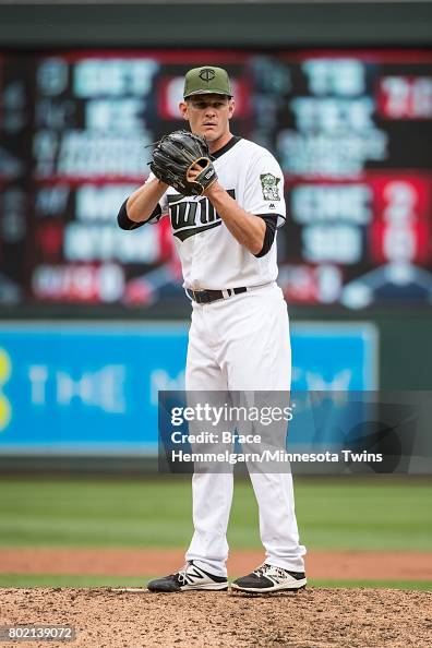 Drew Rucinski Drew Rucinski of the Minnesota Twins pitches against the Houston ...