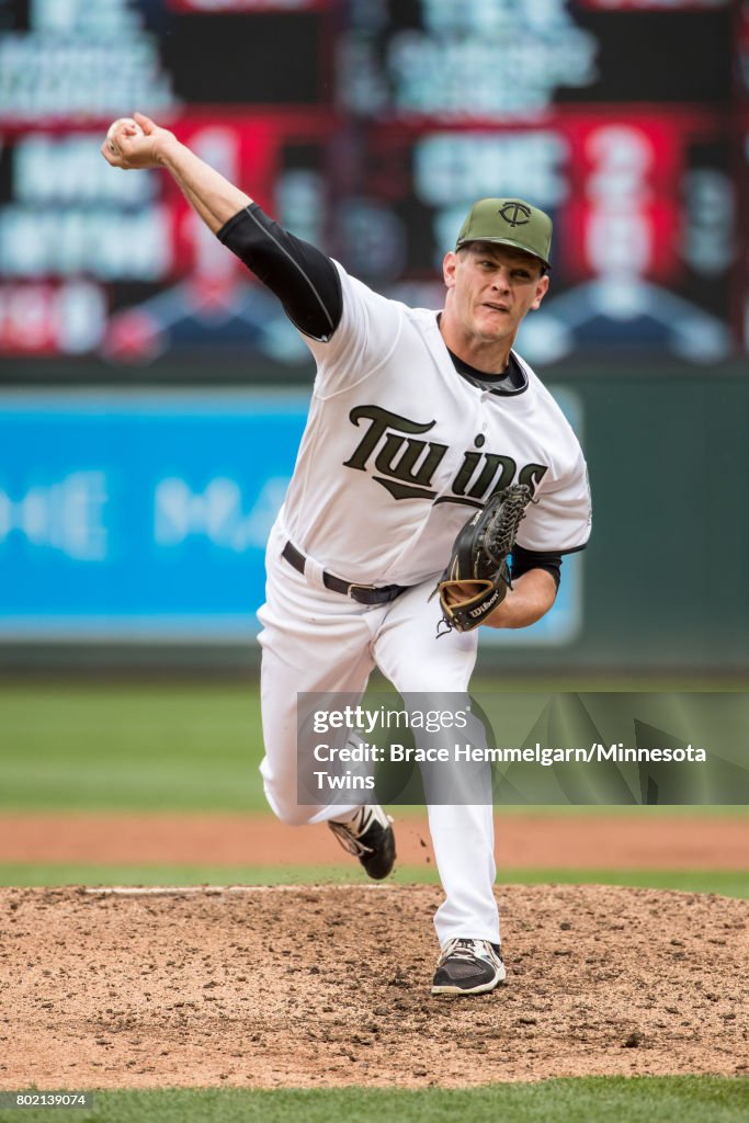 Drew Rucinski Drew Rucinski of the Minnesota Twins pitches against the Houston ...