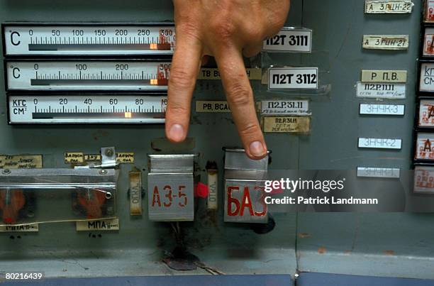 Az5 Button 139 Initiate Button Stock Photos, High-Res Pictures, and Images - Getty ...