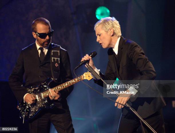 Annie Lennox and Dave Stewart of the Eurythmics performs a medley of "I've Got A Life"/"Missionary Man"/"Sweet Dreams"