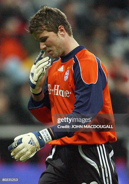 Michael Rensing Bayern 176 Bayern Munich V Rsc Anderlecht Uefa Cup Stock Photos, High-Res ...