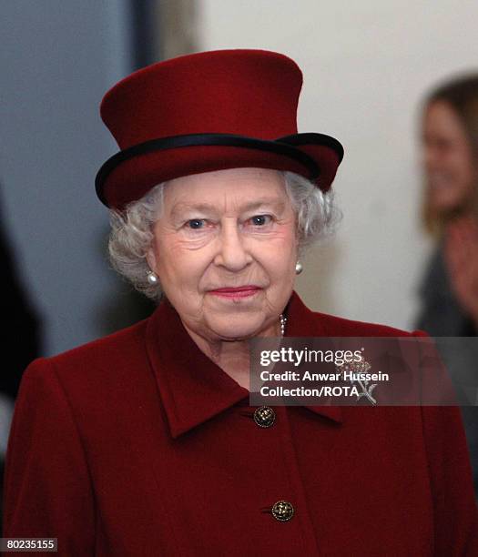 Queen Elizabeth ll visits the Tate and Lyle sugar refinery in Silvertown, which is celebrating 130 years of production, on March 13, 2008 in London,...