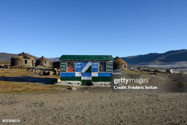 Lesotho Reeds 156 Borders Of Lesotho Stock Photos, High-Res Pictures, and Images ...