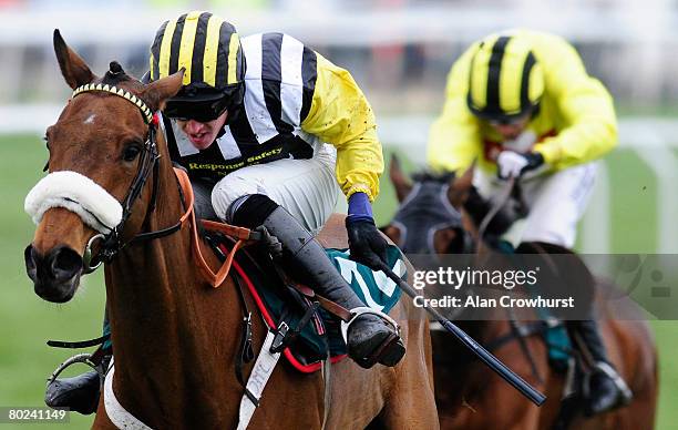 David Nicholson Horse Racing Photos and Premium High Res Pictures ...