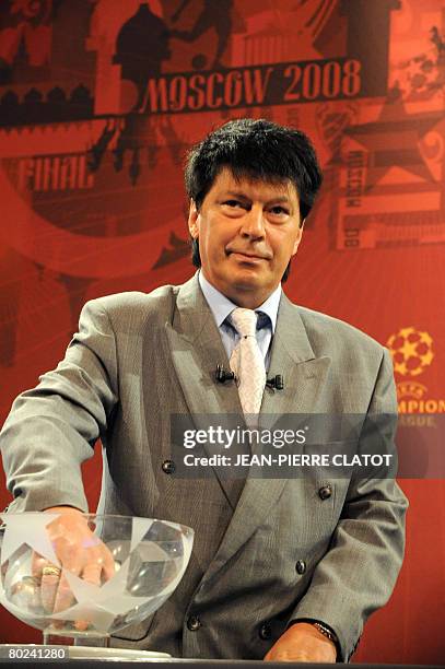 The ambassador for the final, goalkeeping legend Rinat Dassaev, draws on March 14, 2008 in the Swiss city of Nyon the teams for the quarter-finals...