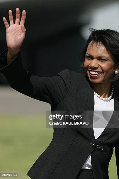 Condoleezza Rice Wave 211 Pudahuel Chile Stock Photos, High-Res Pictures, and Images - Getty ...