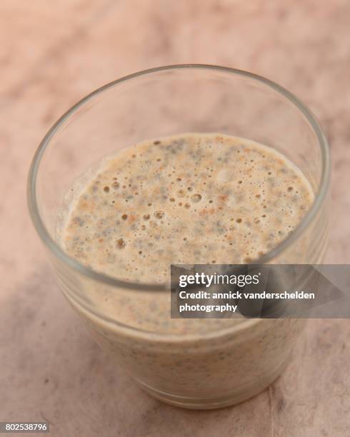 chia pudding in a serving glass. - schleimschicht stock-fotos und bilder