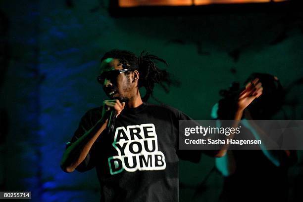 Jammer Rapper 82 Jammer Rapper Stock Photos, High-Res Pictures, and Images - Getty Images